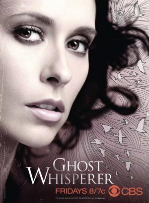 Постер сериала Говорящая с призраками 1 сезон